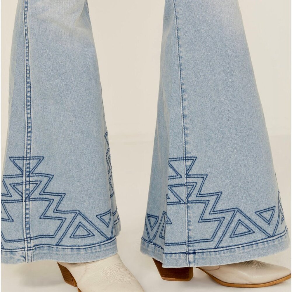 Wrangler Retro Embroidered High Rise Flare Jeans - Picture 6 of 9